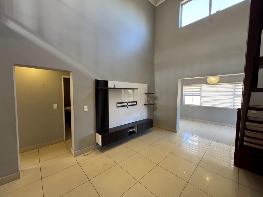 To Let 3 Bedroom Property for Rent in Royal Ascot Western Cape